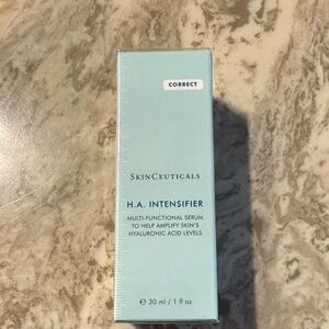 SkinCeuticals H.A. Intensifier Serum - Light Blue